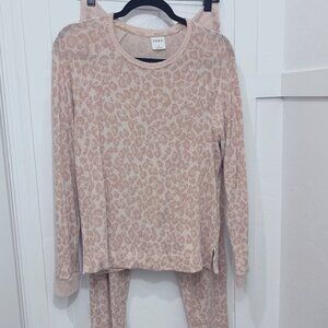 Soma Women's Pink Leopard Print Loungewear Set Long Sleeve Top/Bottom L Large